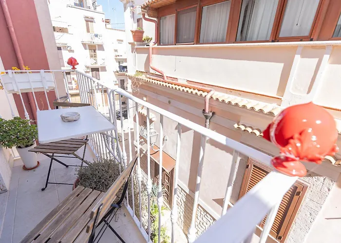 Centro Storico Redmood House A 5 Min Dal Mare, Aria Condizionata, Wi-Fi E Netflix